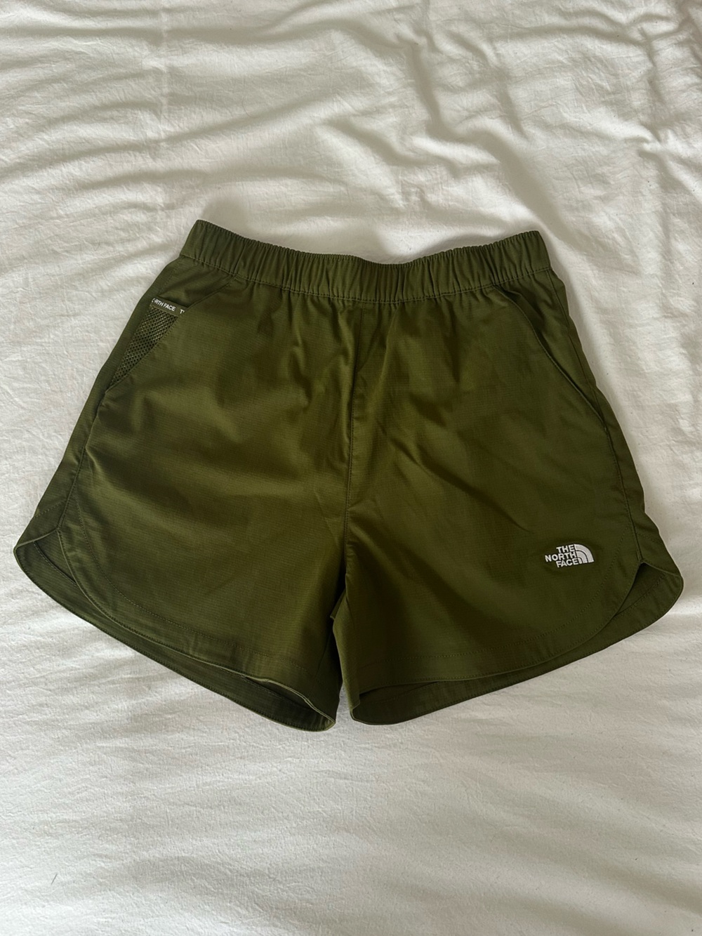 The North Face Class V Pathfinder Shorts XS Women Forest Olive Outdoor Trail NWT